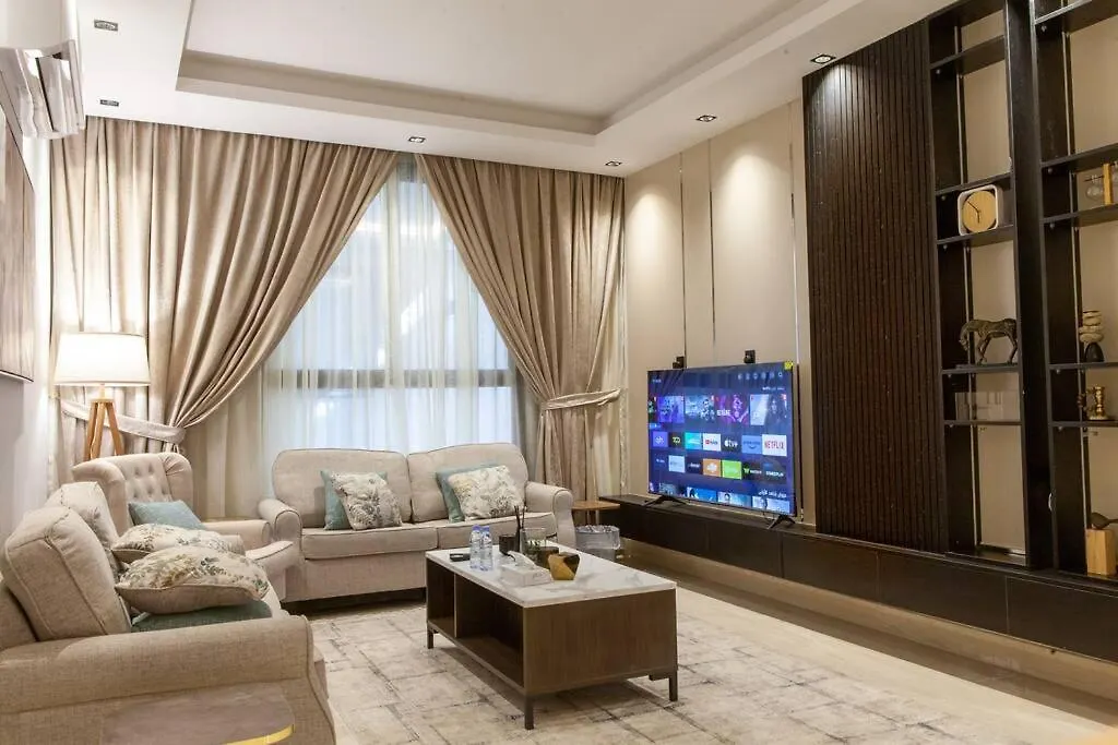 شقة فاخرة بكمباوند بحي الملقا Luxurious Two-Bedroom Apartment Compound Al Malqa District Ριάντ